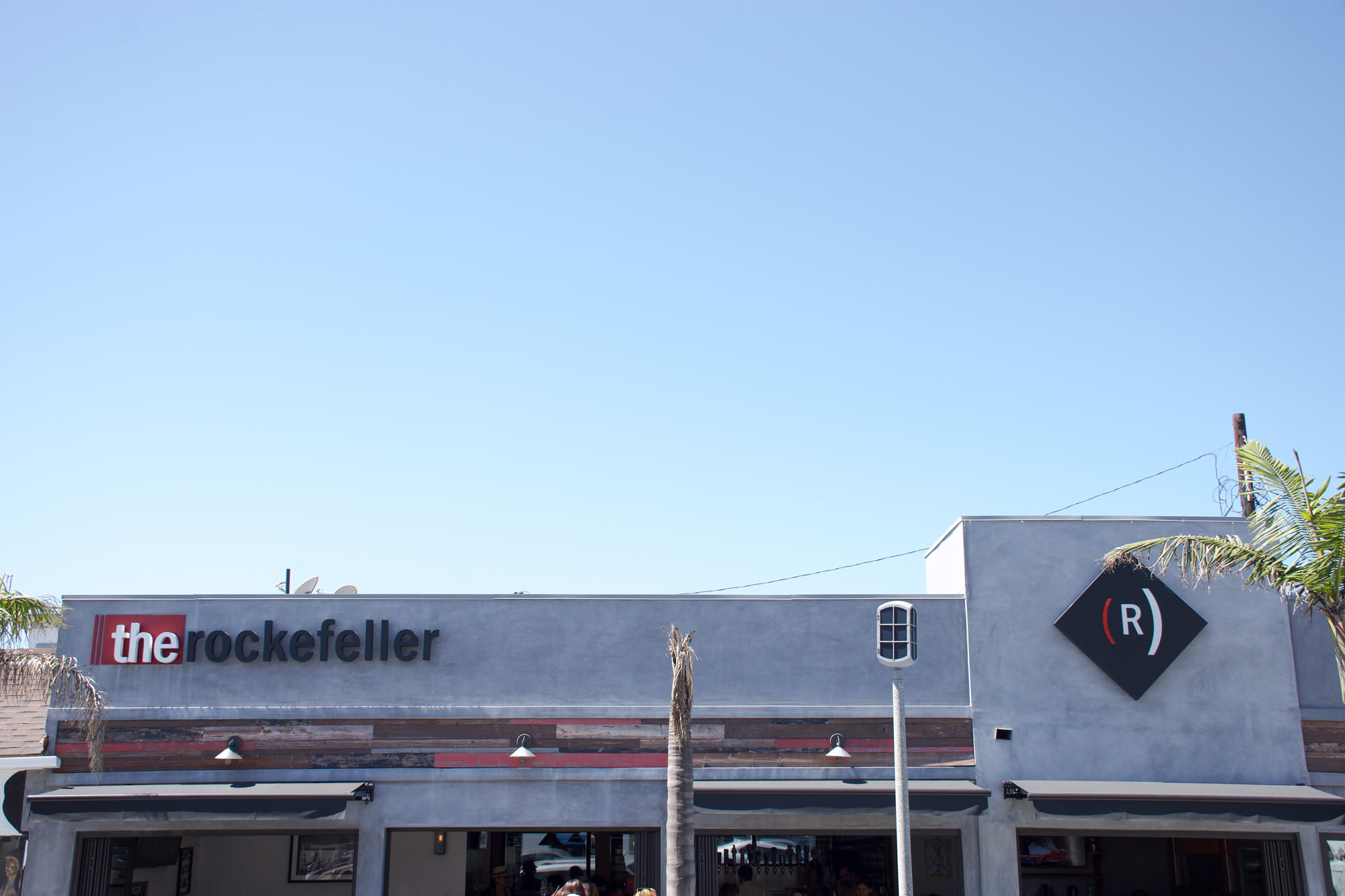 beach-brunch-and-bottomless-mimosas-at-the-rockefeller