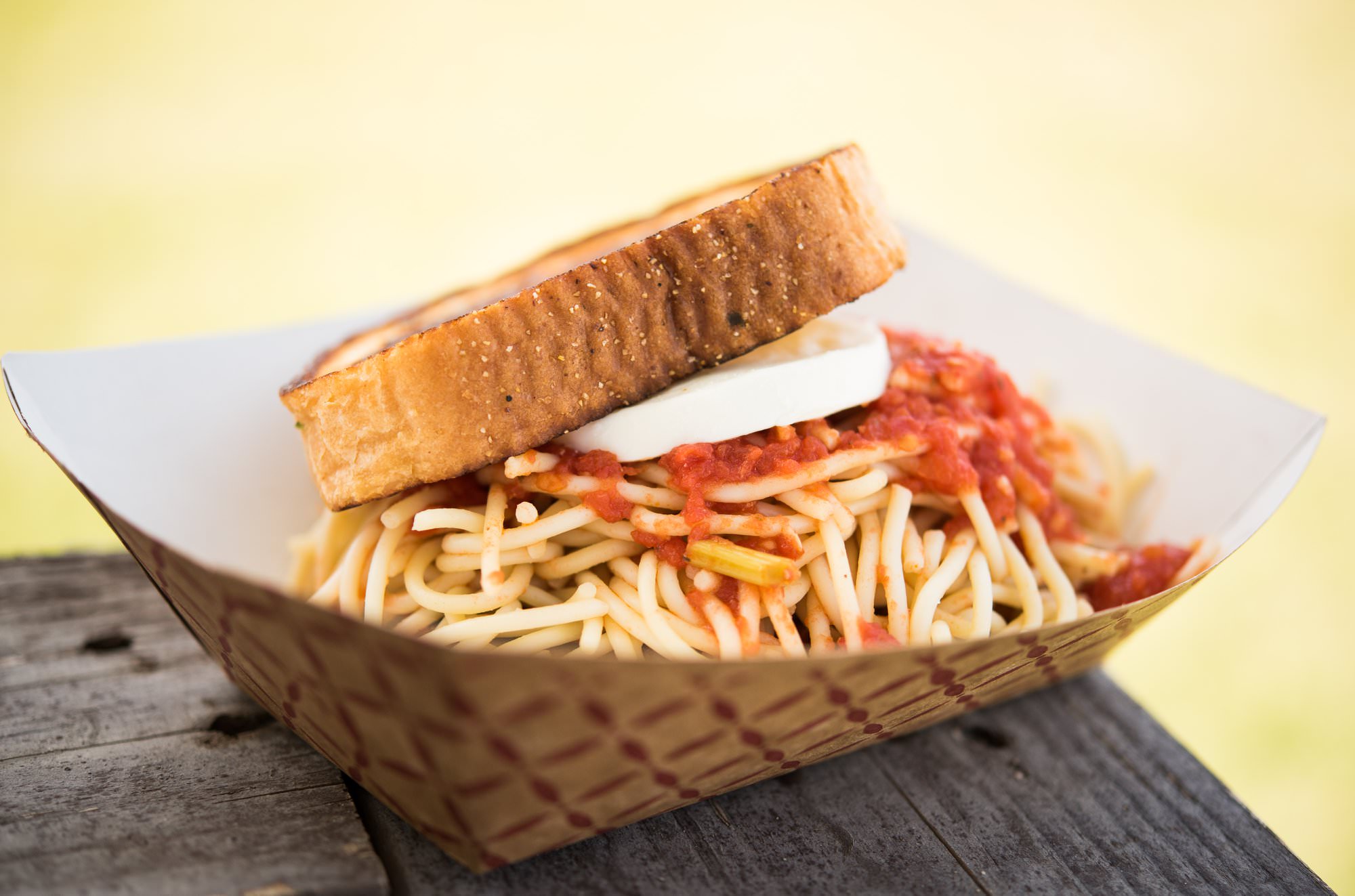 MOM'S SPAGHETTI-Sghetti Sandwich